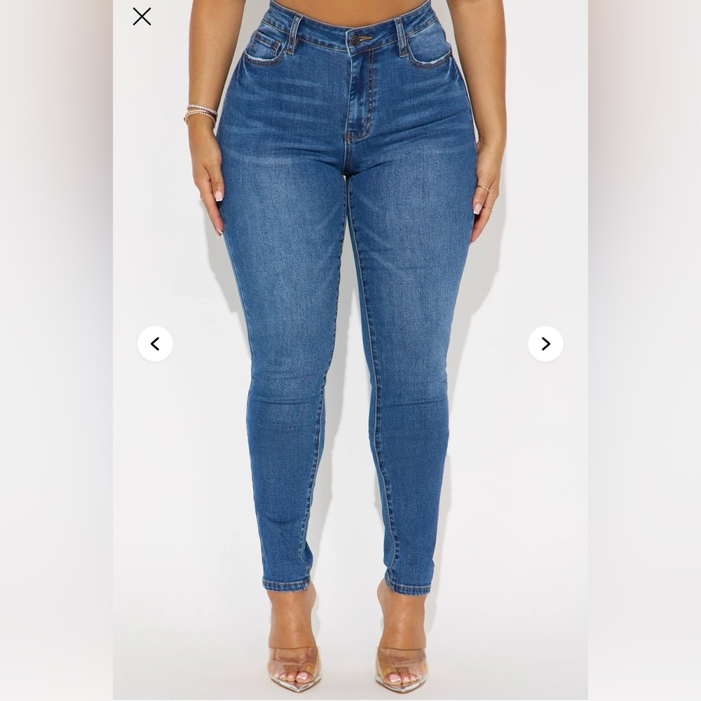 Fashion Nova Tall Top of the Line Stretch Skinny Jeans –Medium Wash–Size 7 – NWT